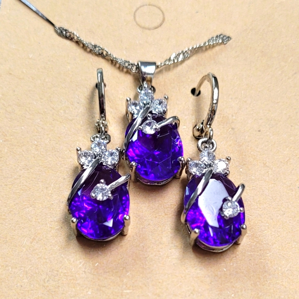 925S Silver Purple Crystal Stone Pendant Necklace/Hoop Earrings Set